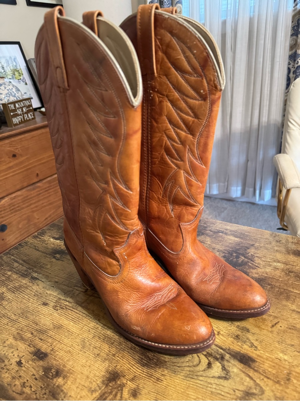 dingo Vintage Women's Tall Western Boots in Cognac 9N